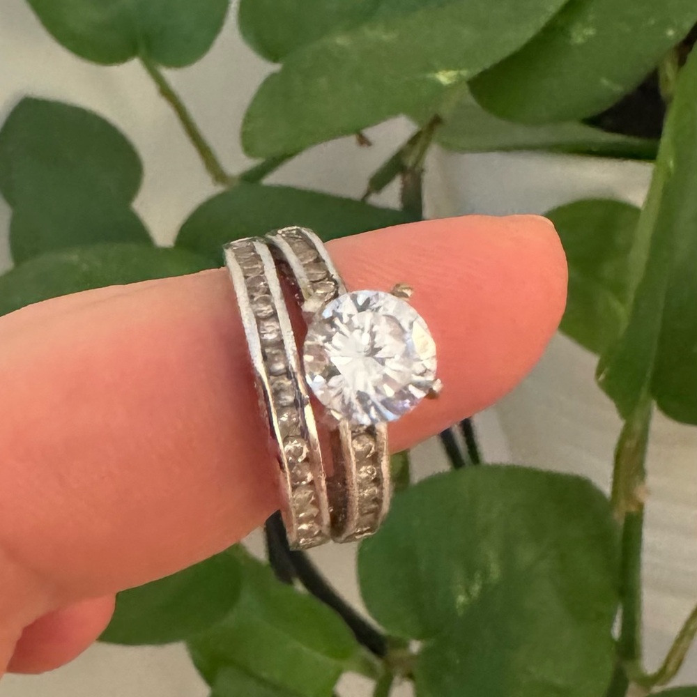 Elegant Silver Ring Set